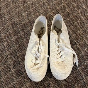 Sam Edelman Women's White Snake Textured Sneakers - 8.5